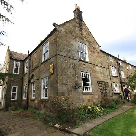 Milburn Arms Kro 3*